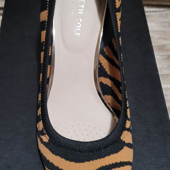 Kenneth Cole Women's Riley 85 Calf Hair Pumps - Picture 2 of 4